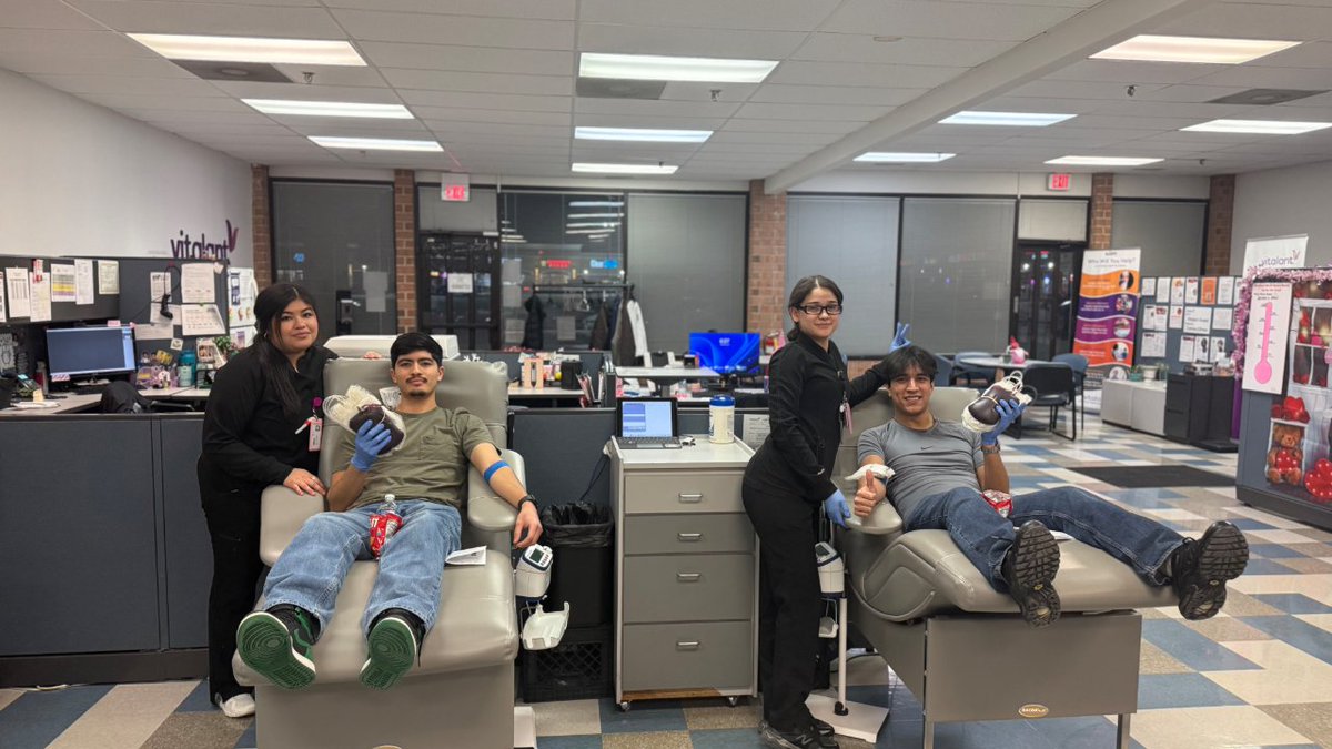 Love is in the air—and at the donor chair. 💕
Two Vitalant employees put their Valentine’s plans to good use by calling in their boyfriends to donate blood at our Villa Park donor center.
This Valentine’s Day, bring someone you love and donate together. vitalant.org