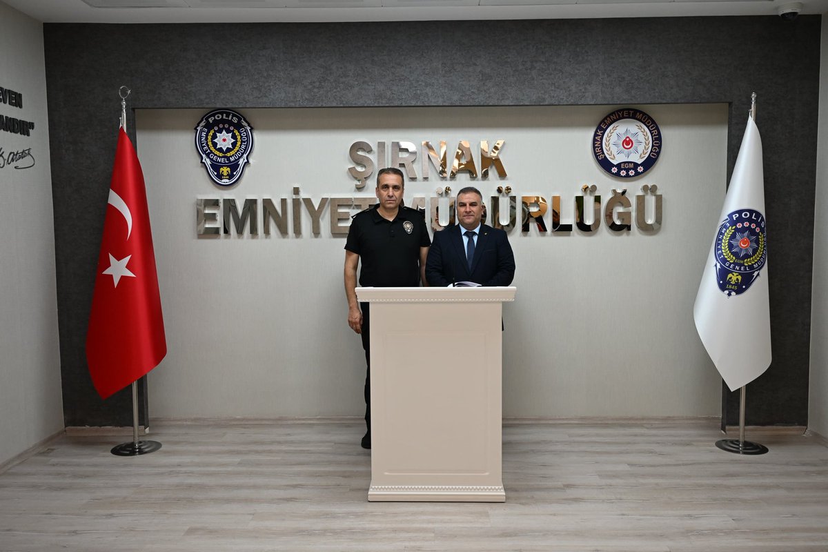 sirnakemniyet's tweet photo. Şırnak Futbol İl Temsilcisi Sayın Faysal KADIRHAN ve 
Şırnak Amatör Spor Külüpleri Federasyonu Başkanı Sayın Murat UMAÇ'a nazik ziyaretlerinden dolayı teşekkür ediyoruz.

@volkansazak73 https://t.co/CPyLXzTzUU