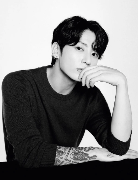 AboutMusicYT's tweet photo. Jungkook is rumored to attend the Hublot event on February 12th. https://t.co/aVnxFxW7Oa