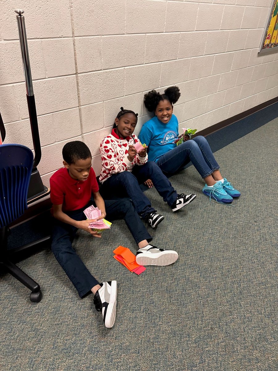 Major Elementary School tweet media