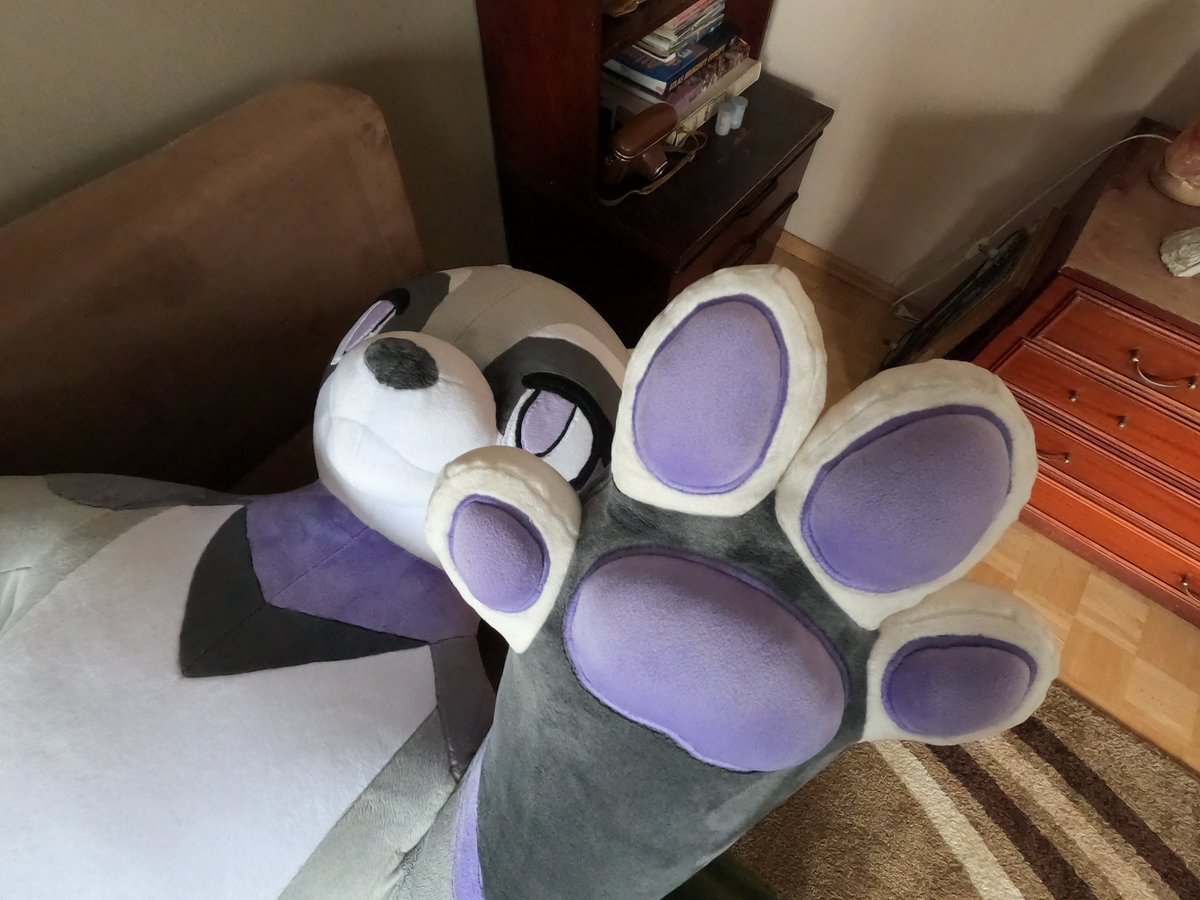 Plushedin tweet media