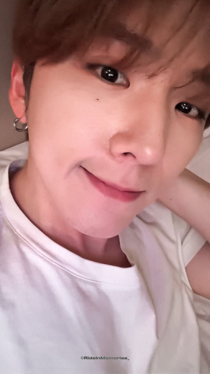 RideInMemories_'s tweet photo. 260210 🐹🫧

귀여워...기현이 오늘 귀여움 100점ㅠ

#기현 https://t.co/SxVUfgdJ5m