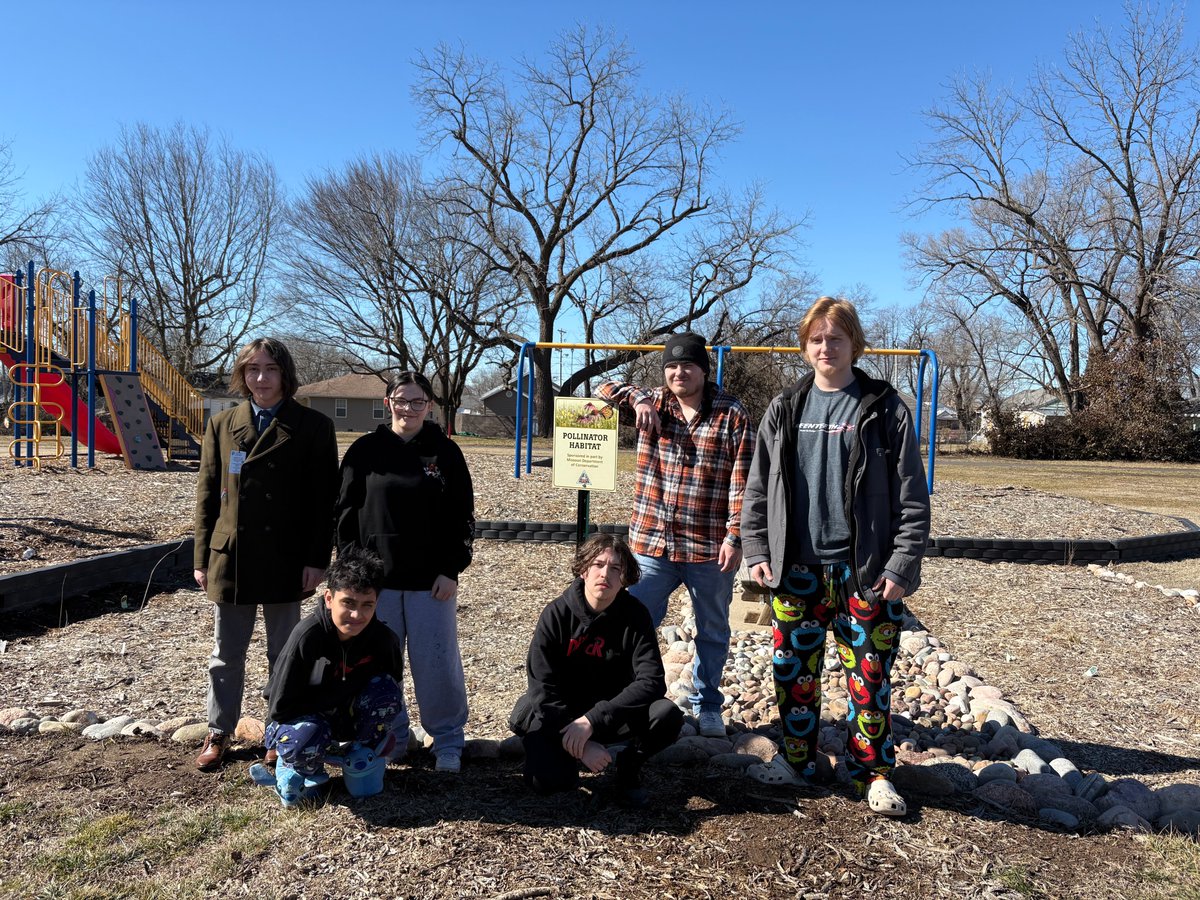 Study Alternative Center tweet media