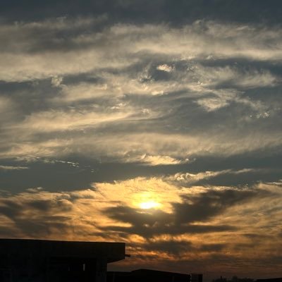 usmanmalik_88's tweet image. "हर छोटा बदलाव एक बड़ी कामयाबी का हिस्सा होता है। बस चलना मत छोड़िए।"
#SmallSteps #Success #Motivation #GrowthMindset #Hindi