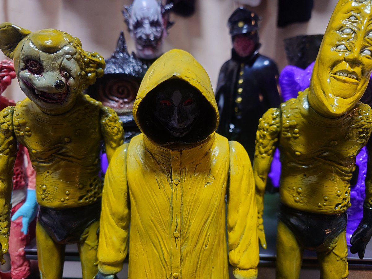 都市伝説の男と夢の仲間達が同じ世界にいるようです。 怪異も夢を見る