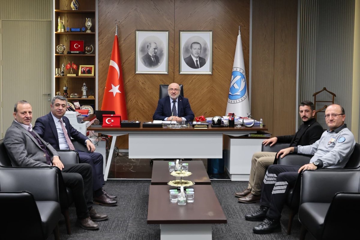Kayseri Üniversitesi Rektörümüz  Prof. Dr. Kurtuluş KARAMUSTAFA’yı iş yeri temsilcilerimiz ile birlikte ziyaret ettik.  Sayın Rektörümüze misafirperverliğinden ve hoş sohbetinden dolayı çok teşekkür ederiz.
<a href="/ProfKaramustafa/">Prof. Dr. Kurtulus Karamustafa 🇹🇷</a> 
<a href="/KOOPISSENDIKASI/">Koop-İş Sendikası</a> 
<a href="/turkiskonf/">TÜRK-İŞ</a>
