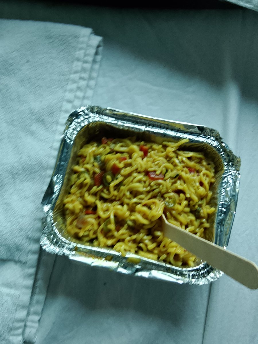 ट्रेन वाली मैगी...