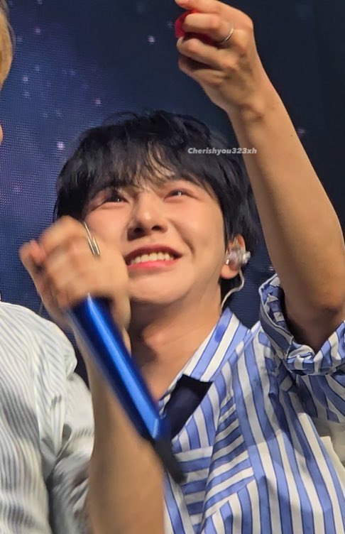 모찌🍑🤏🏻

 #HAPPY쥬니