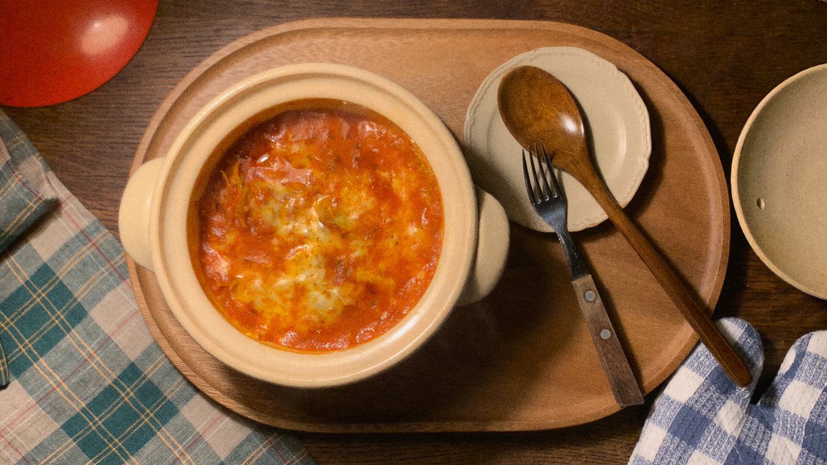 1. 두부 물기 꼭 빼고 으깨
2. 삶은 닭고기 찢어
3. 찢은 닭고기 + 으깬 두부 + 계란 + 다진마늘 섞어 
4. 양배추 얹어
5. 토마토소스 뿌려
6. 치즈 뿌려
7. 후추추추추후추추추추추춧
8. 전자렌지에 돌려 ( 뚝배기라 8분 돌림 )

#호데공지기원 #코쪼1일차 #두부그라탕 #다이어트