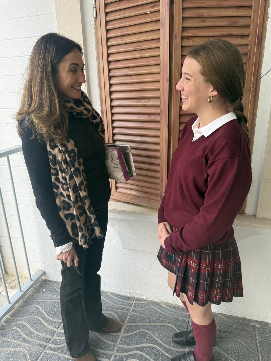 En Ribamar, cada alumna es única.
Por eso, nuestro equipo docente,  cualificado y en constante formación, ofrece atención personalizada que acompaña a las alumnas de ESO en su aprendizaje y desarrollo personal
#CalidadDocente #AtenciónPersonalizada #ESO #ContigoAportamosValor