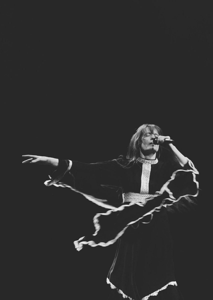 chris 🦇 tweet media