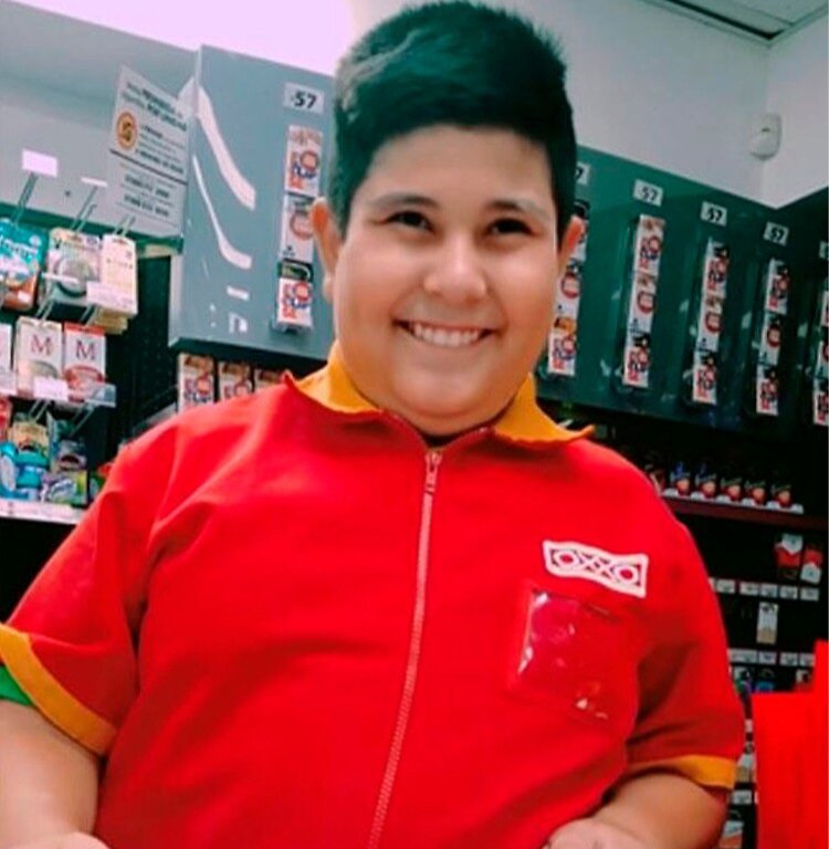 El de la ferretería viendo como mandé a mamá a buscar silicona gorda