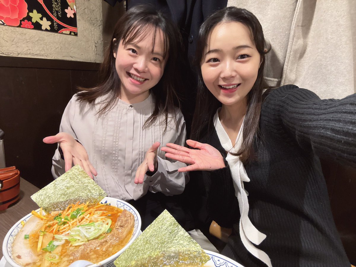 flutistsayo's tweet photo. ラーメン🍜美味しかった！！
のんたんありがとう🪈🐰

4/4のコンサートでお待ちしてます🌸

#ばんから https://t.co/EVzVdUSqrl