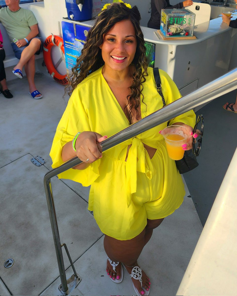 Tell me why sunshine fixes 80% of my problems.🤌🏽💛