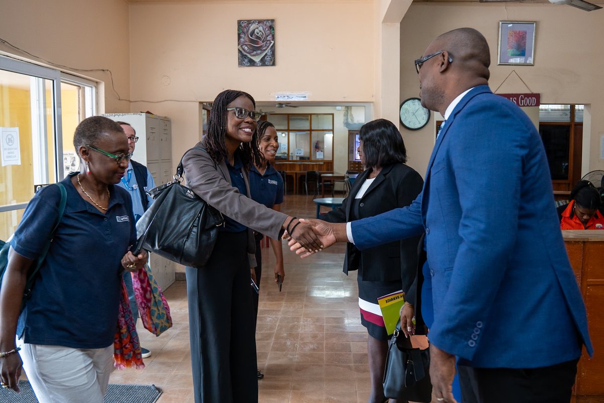 Jamaica Library Service tweet media