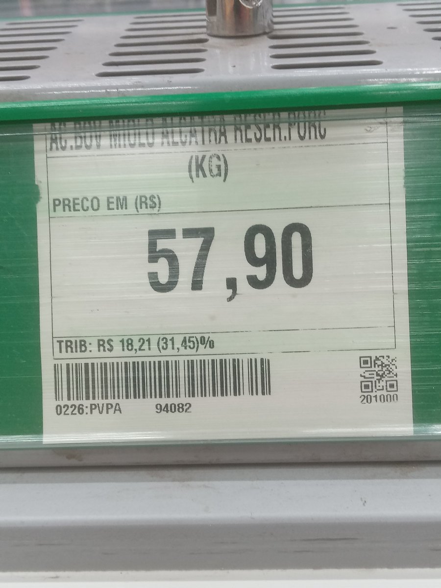 minhainflacao's tweet image. reparem bem nessa foto aqui:
- 1 kg de Miolo de Alcatra por 57,90;
- 18,21 desses 57,90 são imposto;
- Uma pessoa consome em média 2,5 kg de carne por mês;
- Uma Família com 3 integrantes consome por volta de 7kg por mês;
- Só de imposto isso daria 136,57;
- da pra comprar 1…