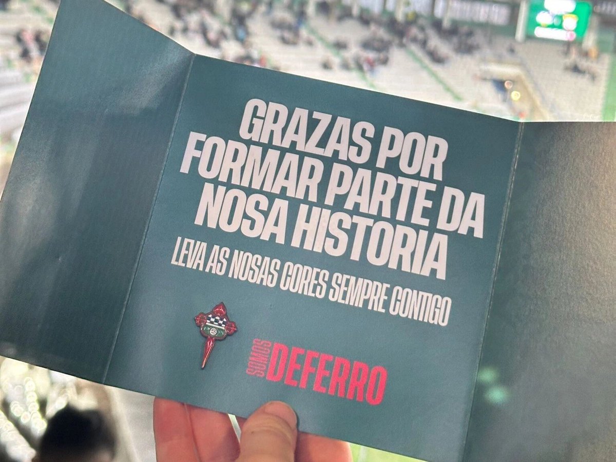 Me parece todo un detallazo el que ha tenido el <a href="/racingferrolsad/">Racing Club Ferrol</a> con todos sus abonados. En el partido del pasado fin de semana, dieron un pin a cada abonado que asistió al encuentro y si no pudo ir, lo tienen reservado para recoger en las oficinas.

Por ponerlo en contexto, el