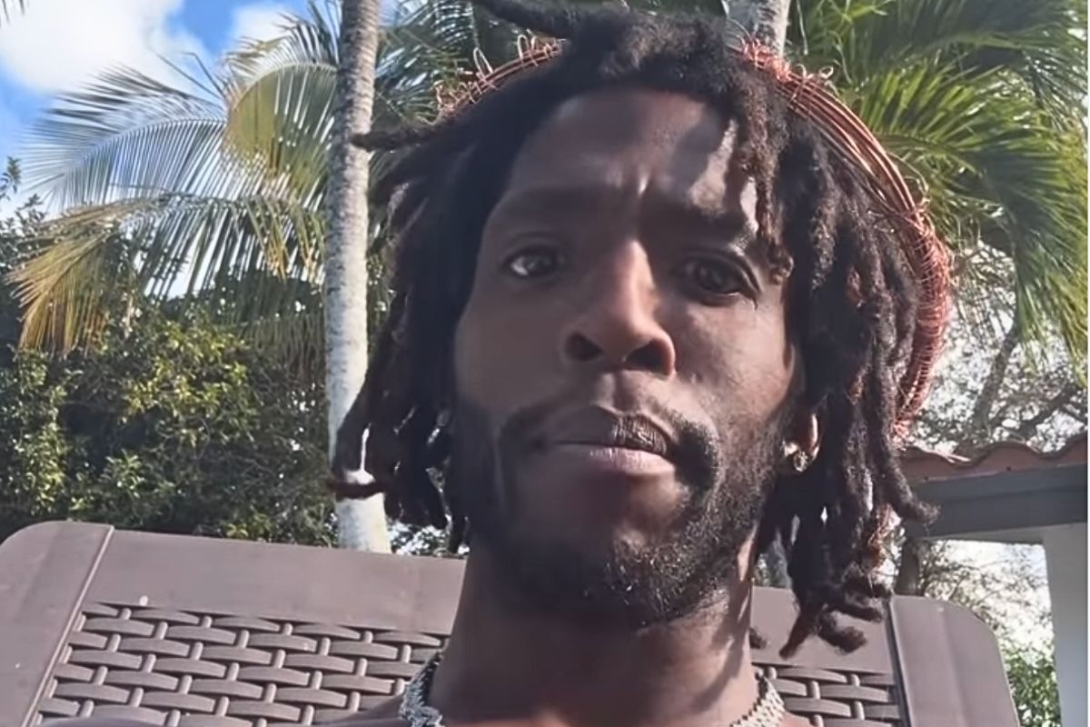 ILOVEMEMPHIS Arrested By Florida SWAT After Livestream Standoff  https://t.co/6PNpaGZpEc
