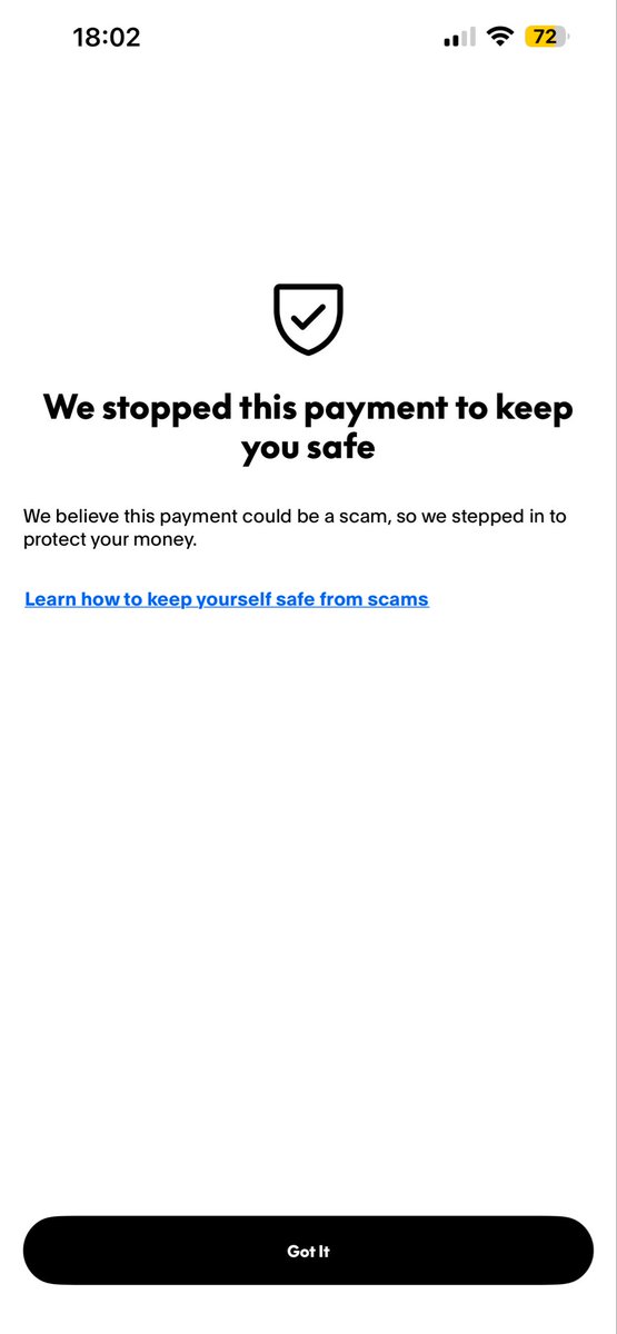 NotMyFaultBitch's tweet photo. @just_cc6 It’s a scam!! She’ll say you can pay through PayPal but only through friends and family and not goods and services! And I tried it and PayPal warned me it was a scam! 
And then I confronted her and she blocked me lmao https://t.co/05TgSIDqdk