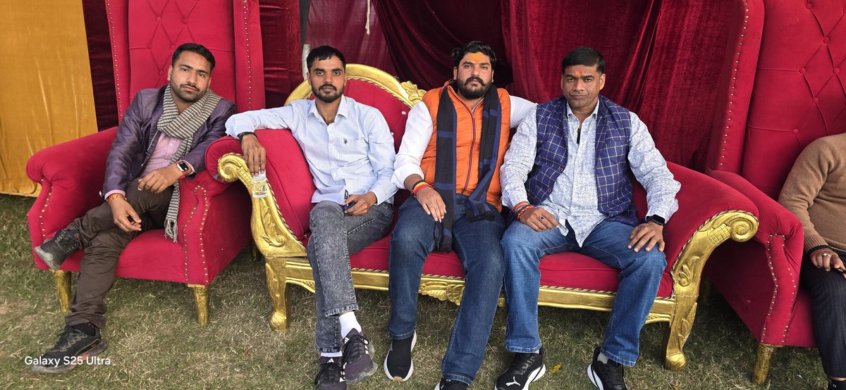 BahubaliShani's tweet photo. भाजपा नगर अध्यक्ष बस्ती बड़े भैया आलोक पांडेय जी के बहन की शादी समारोह में अटल बिहारी प्रेक्षागृह बस्ती क्लब में सम्मिलित हुआ !!
Alok Pandey https://t.co/oqblufg9dj