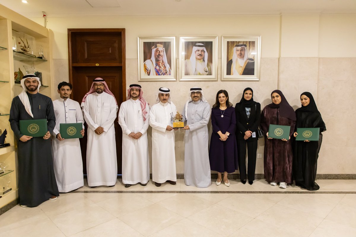 MoeBahrain tweet media