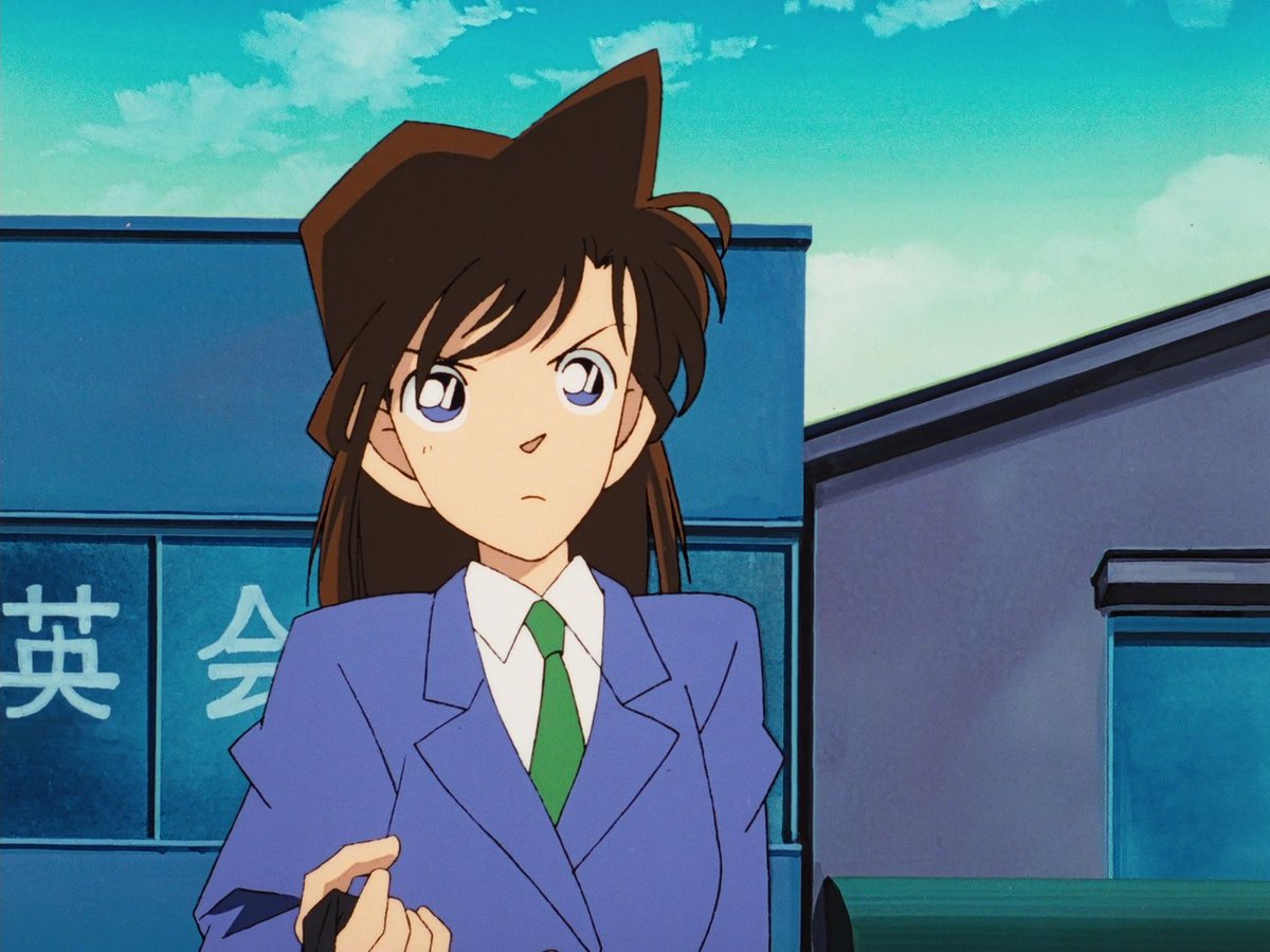 semifreqsonic's tweet image. In IDW's Sonic the Hedgehog #48, Sonicfied versions of Conan Edogawa and Ran Mouri from Detective Conan can be spotted amongst several background characters.