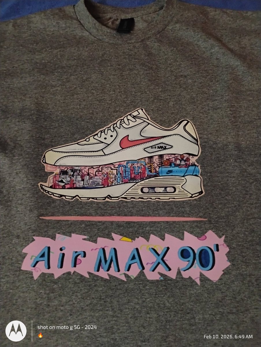 PaintWatch's tweet photo. #airmax tee. #3deevisions #Entrepreneur https://t.co/zlRSvAALQ0