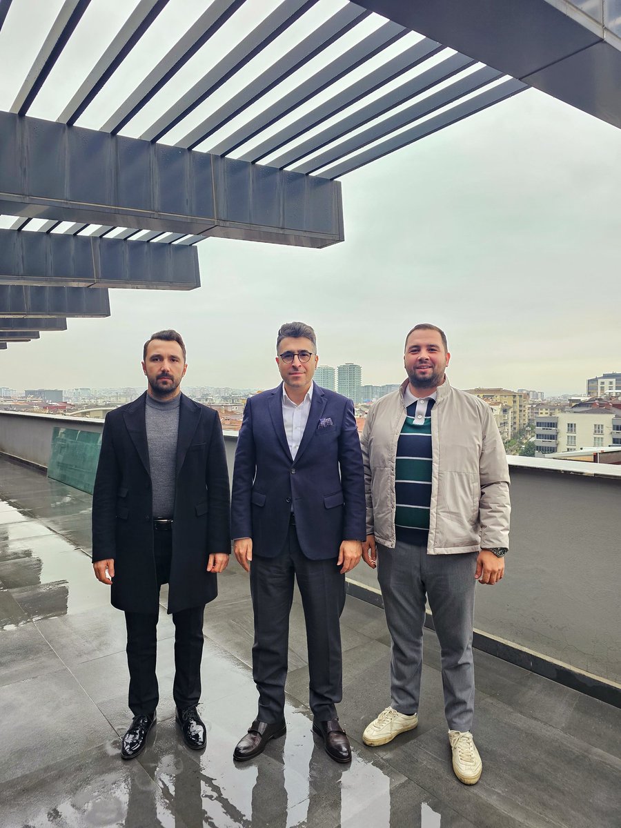 Mak Hukuk Bürosu kurucularından Avukat Ferhan Yıldırım ve Yılbaşı Oto Yönetim Kurulu Üyesi Tayfun Yılbaşı kardeşlerime nazik ziyaretleri için teşekkür ediyorum.

#bursa #hukuk #yılbaşıoto #otomotiv #BilenPatent