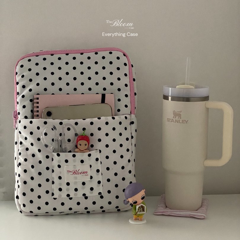 casyneraa's tweet photo. ssrba serbi tas laptop dan ipad🪄🧸💗

a thread https://t.co/CK6aNOOa9r