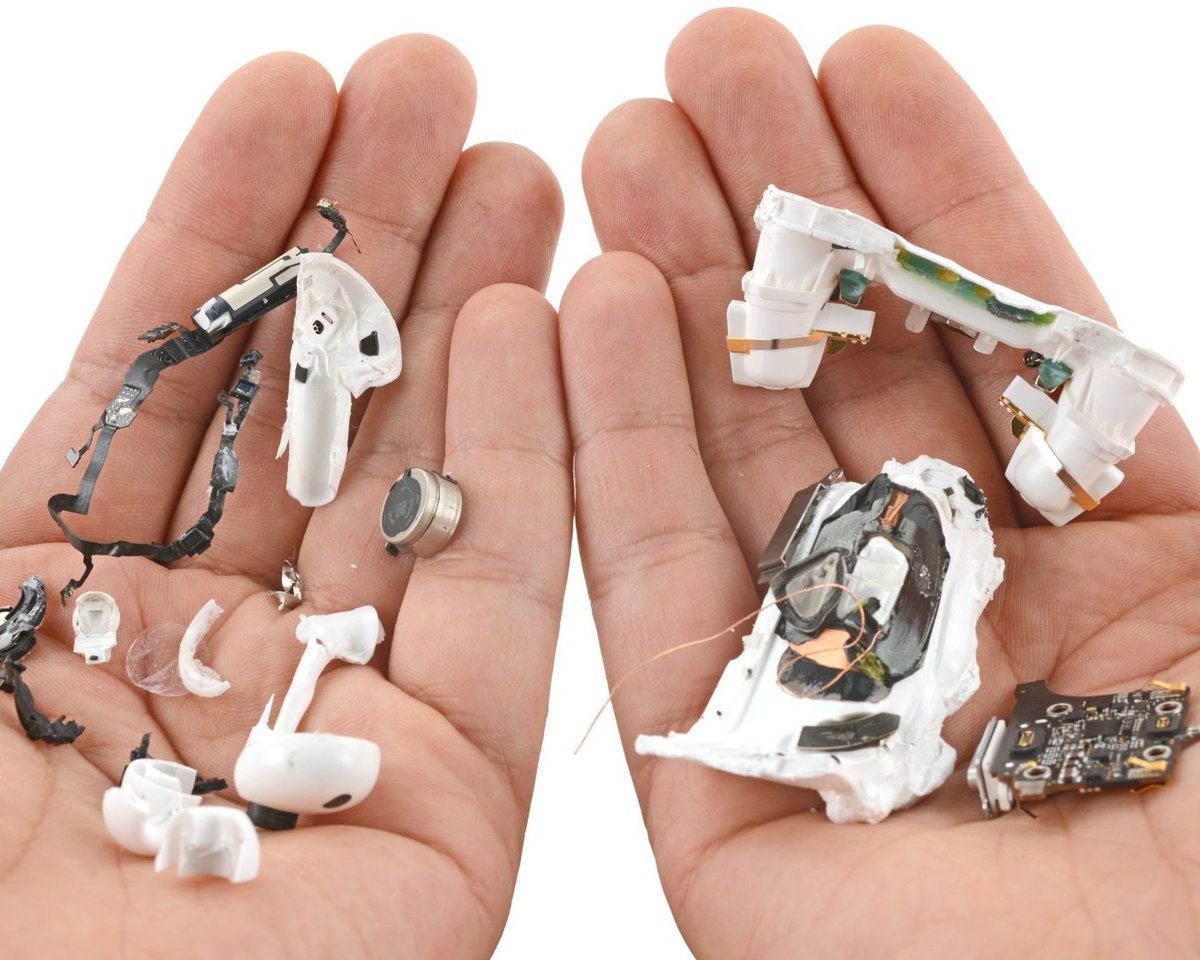 iFixit's tweet image. Apple says it supports competition, privacy, and repair. AirPods say “not for you.” From EU feature lockouts to batteries you can’t replace, we unpack Apple’s most disposable design at the link below.
—
#iFixit #RightoRepair #FixTheWorld