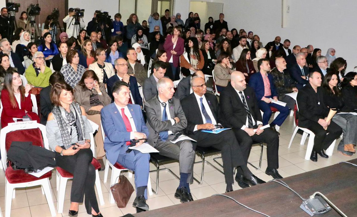 AmbaFranceLiban's tweet image. Participation de l’Ambassadeur @Herve_Magro à la cérémonie annuelle du « Plan cancer national 2023-2028 »appuyé par la France, aux côtés du ministre de la Santé @RKNassereldine, du représentant de @WHOLebanon Dr. @abdinasirgole, et du sénateur @OlivierCadic.

#WorldCancerDay