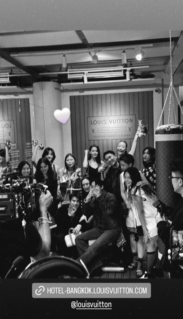 FourthOfficiall's tweet image. IG Story Update [1002206] : fourth.ig

🤍

LV HOTEL BKK X FOURTH
#LouisVuittonxFourth @LouisVuitton 
#LVMonogram130 #LouisVuitton

@tawattannn 
#Fourthnattawat
#โฟร์ทณัฐวรรธน์