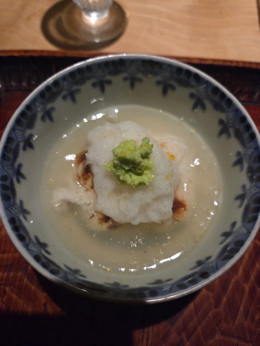kohei6417's tweet photo. 今日も取引先の社長にお誘い頂き、最高の料理を頂きました。
付加価値というのはまさにこの事。

同じ市場で仕入れた魚が
調理する料理人によって
ここまで化けるとは。 https://t.co/zBbhpRmstb
