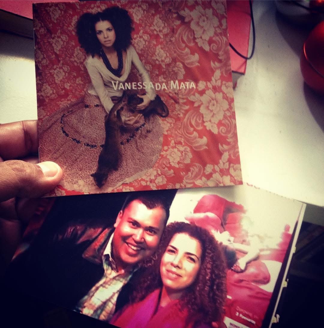 Aquarianos do dia 10 de Fevereiro🎂
Parabéns pra mim e para você também <a href="/vanessadamata/">Vanessa da Mata 🪆</a> que o nosso novo ciclo seja de amor intenso, alegria e claro muita música ❤️