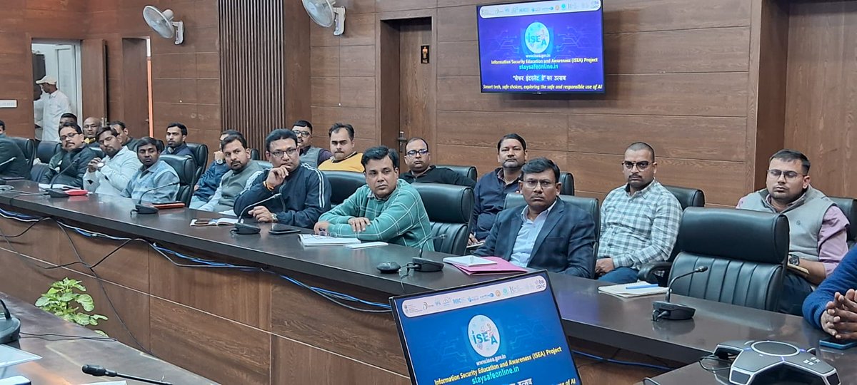 deo_varanasi's tweet image. #SaferInternetDay 
#Varanasi 
#Nic 
#egovernance