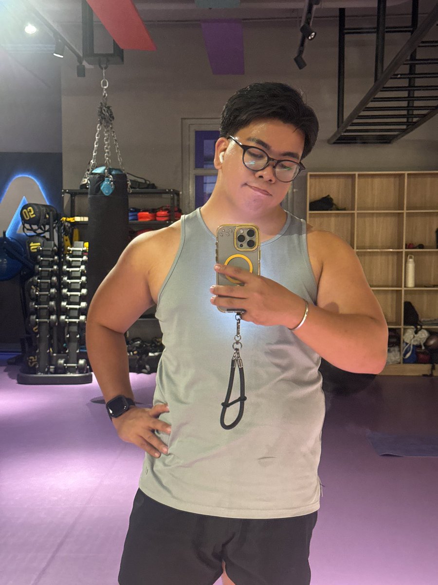 martyargarin's tweet photo. Trentahin gym dump 😵‍💫 https://t.co/RTzvv0Mu0G