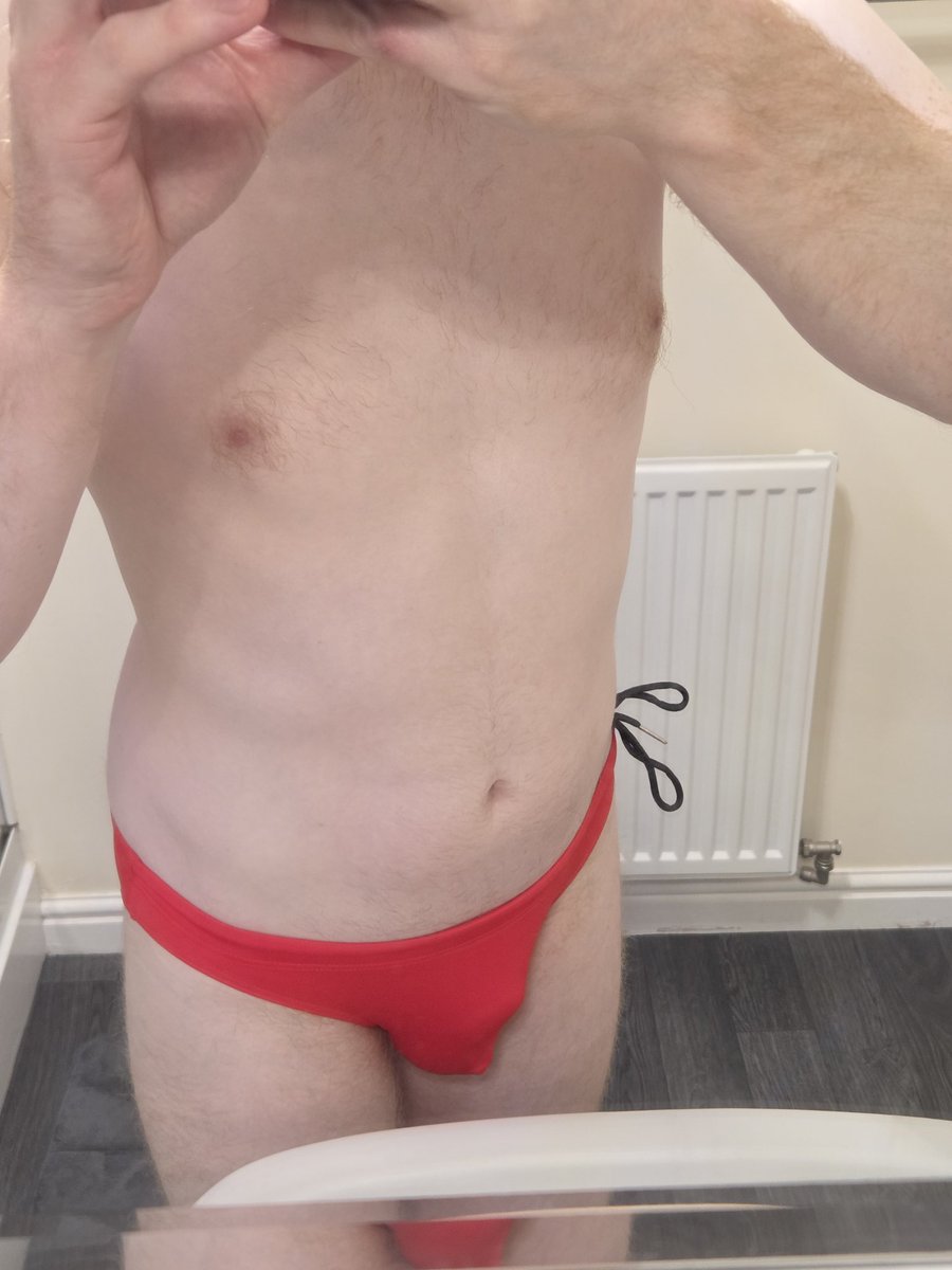LadSpeedo's tweet photo. Brand New Pair of Speedos added to my collection. With it being valentines day i thought red was the correct choice. What is everyones thoughts on them ? https://t.co/hSbVZLiLQg
