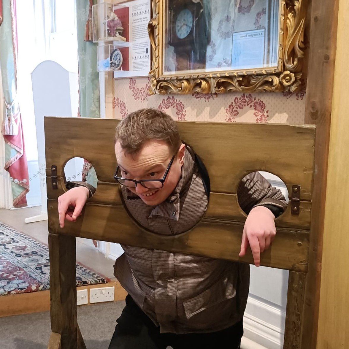 WeAreMioCare's tweet image. Trains, trams, history tours and castles...a top day out in Lancaster for Callum, who just loves discovering new places!

🚆🚶🥤

#SupportedLiving