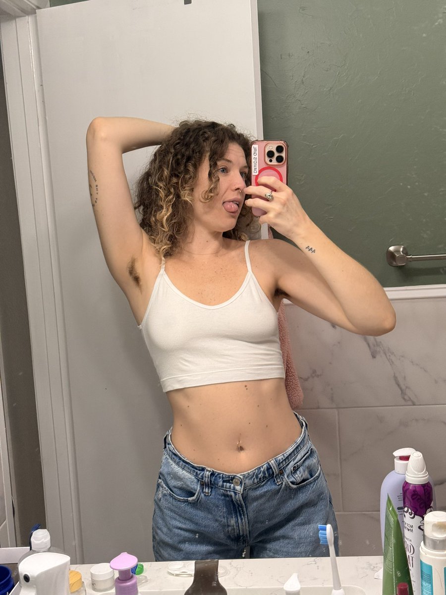 mclovenxoxo's tweet image. never going back