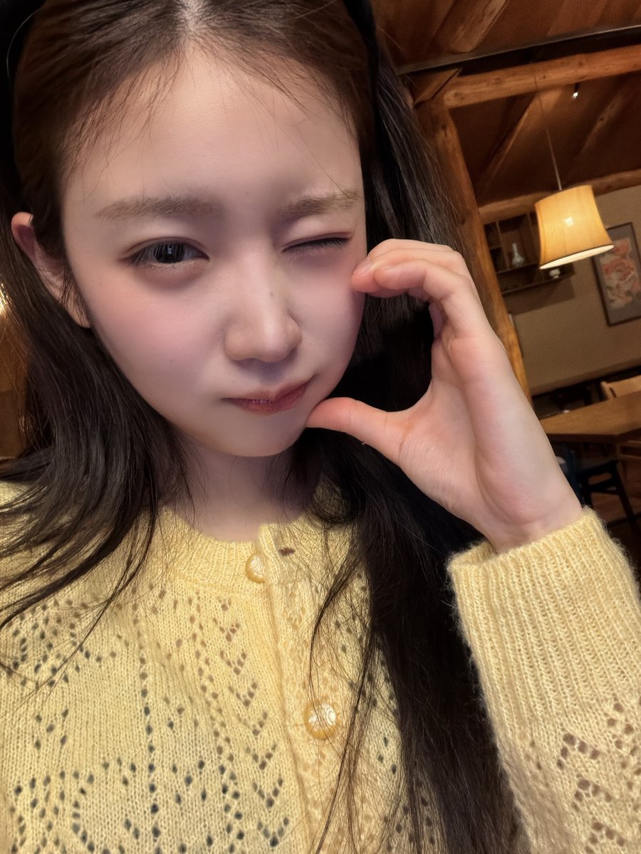wooah_jp's tweet photo. woo!ah!_JP
[🎂] 
今日は#ウヨン のお誕生日💝
日本のWOWのみなさんだけに向けて、 
ウヨンから特別なセルカと
手書きメッセージが届きました💌

#WOOAH #우아 #WOOYEON #우연 #HAPPY_WOOYEON_DAY
#우연히_시작된_운명적인_봄 https://t.co/SAqshfB5Ep