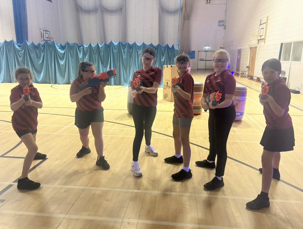 PE at Broadbent Fold Primary School tweet media