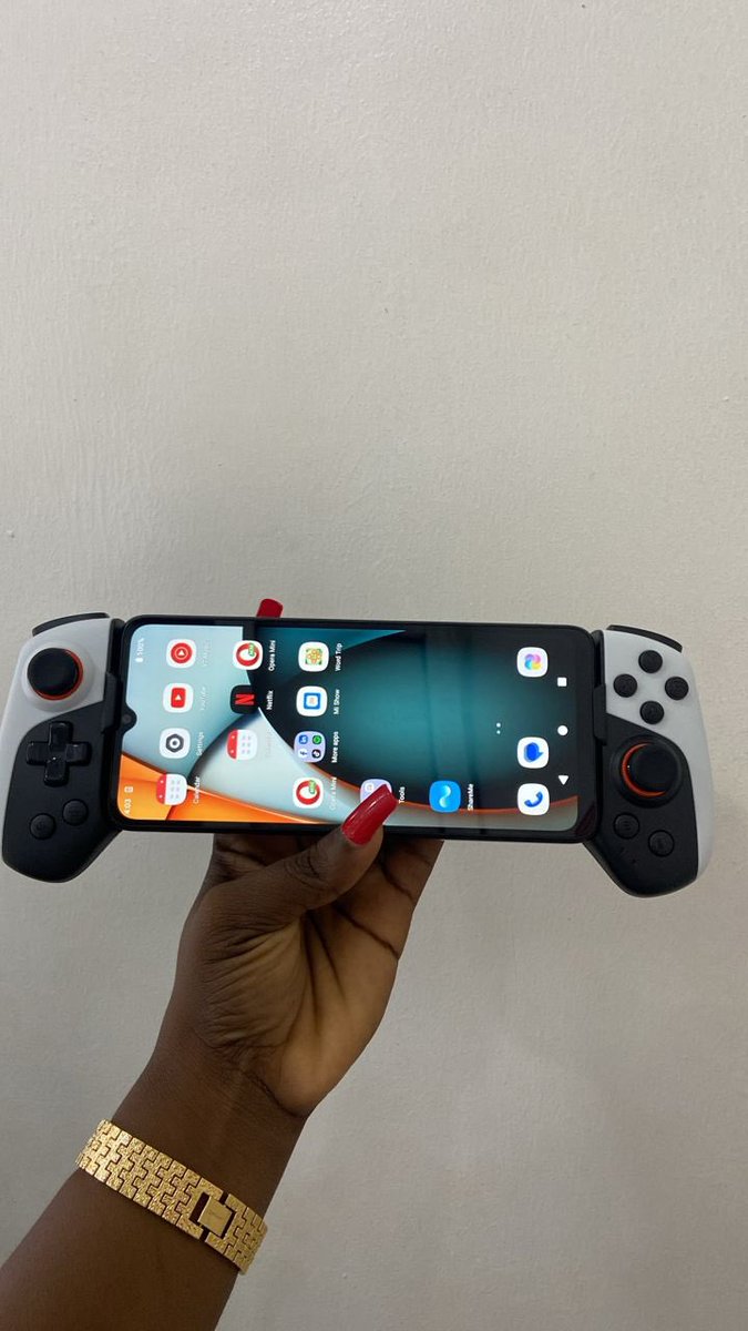 50,000 Followers GIVEAWAY

Quote this post 

I’ll be selecting the first 3 accounts with 

the highest likes. 

After I hit 50,000 followers 

Winners will be announced publicly.

Sofa, power bank, controller