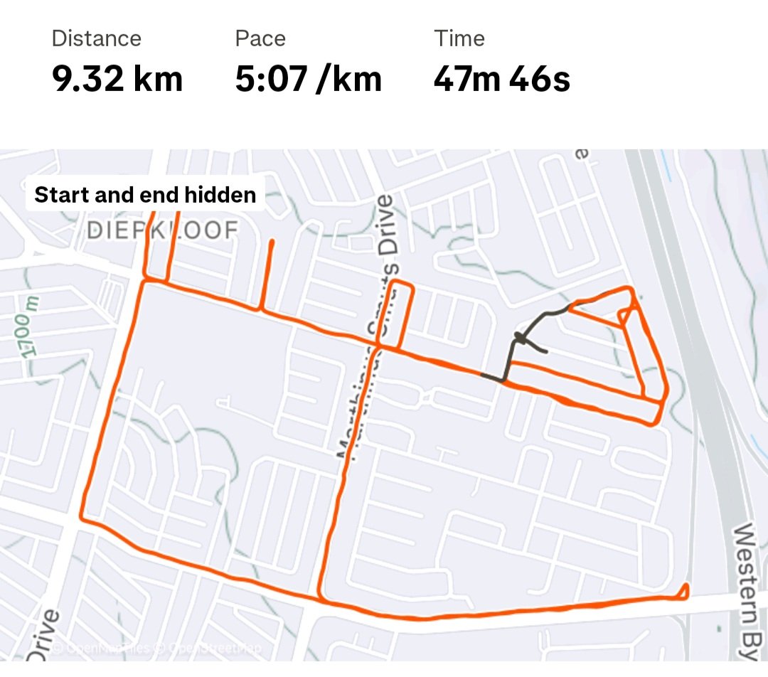 gotsi_boy's tweet image. I make it look easy. 

#Fitness #Cardio #Abs #Running #LiveHealthy #LookGood #InstaFitness #FitnessMotivation #IDidIt #WeTryAgainTomorrow #TDOE #FYP #Reels #Music #SweatGame #Inspiration #Motivation #NoDaysOff