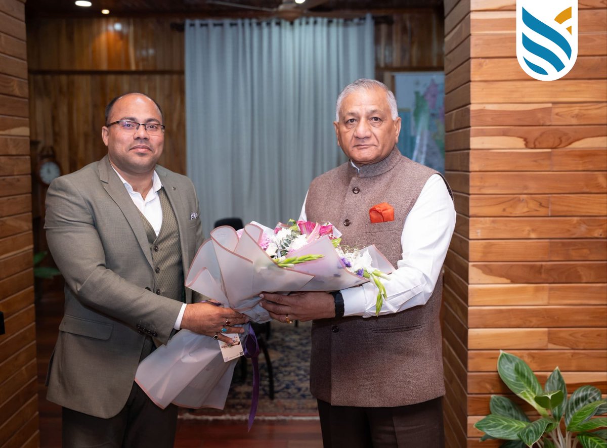 medhaviskills's tweet photo. Shri @KuldipSarmaMSU our Co-Founder &amp; Pro-Chancellor, met Hon’ble Governor of Mizoram @Gen_VKSingh  to discuss strengthening the skilling ecosystem, empowering youth, and advancing industry-aligned education in Mizoram

#SkillDevelopment #MSU #Mizoram https://t.co/DgaqJV97Xe
