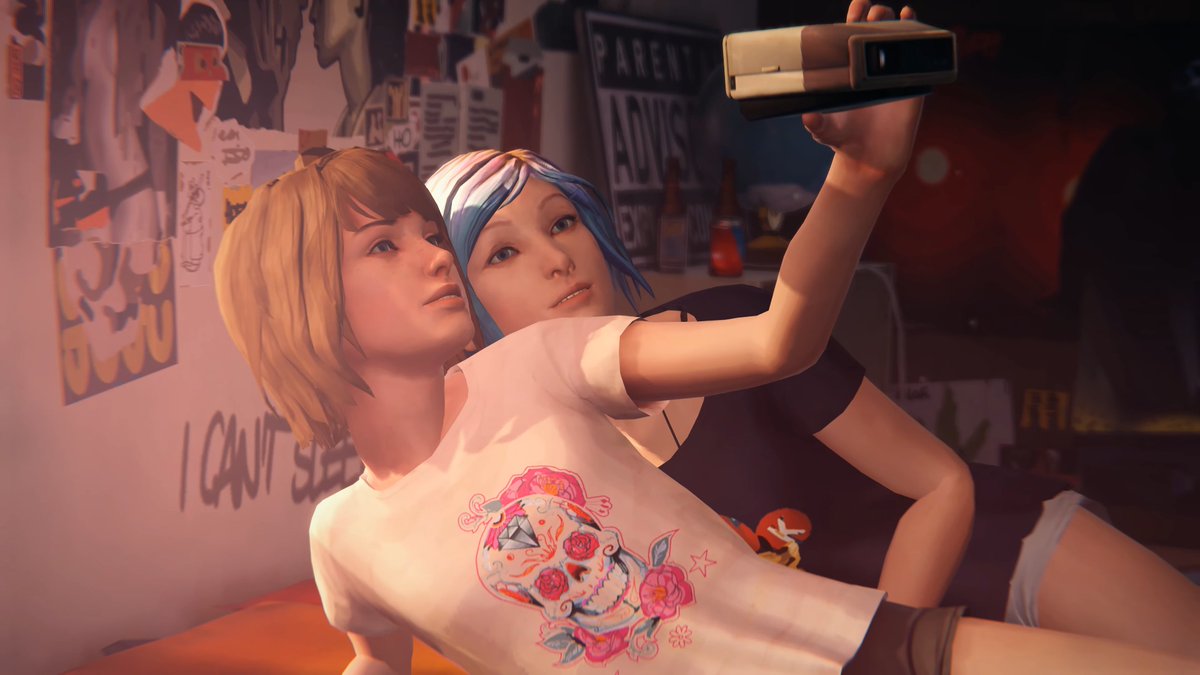 KatiKnitt's tweet image. Dontnod managed to design Max and Chloe looking very different, yet recognizable in different eras of their life, making them seem way more real as a result #LifeisStrange