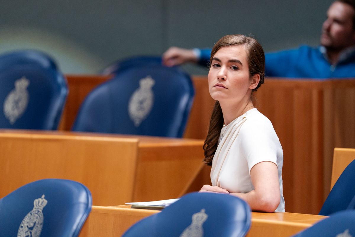 Ze proberen FvD te boycotten in de grote steden omdat ze DOODSBANG zijn voor deze vrouw.

Wat een speech. Lidewij de Vos laat zien dat ze boven de modderstromen staat. Statig, intelligent en messcherp. De media probeert haar te breken, maar ze creëren een legende. 👑