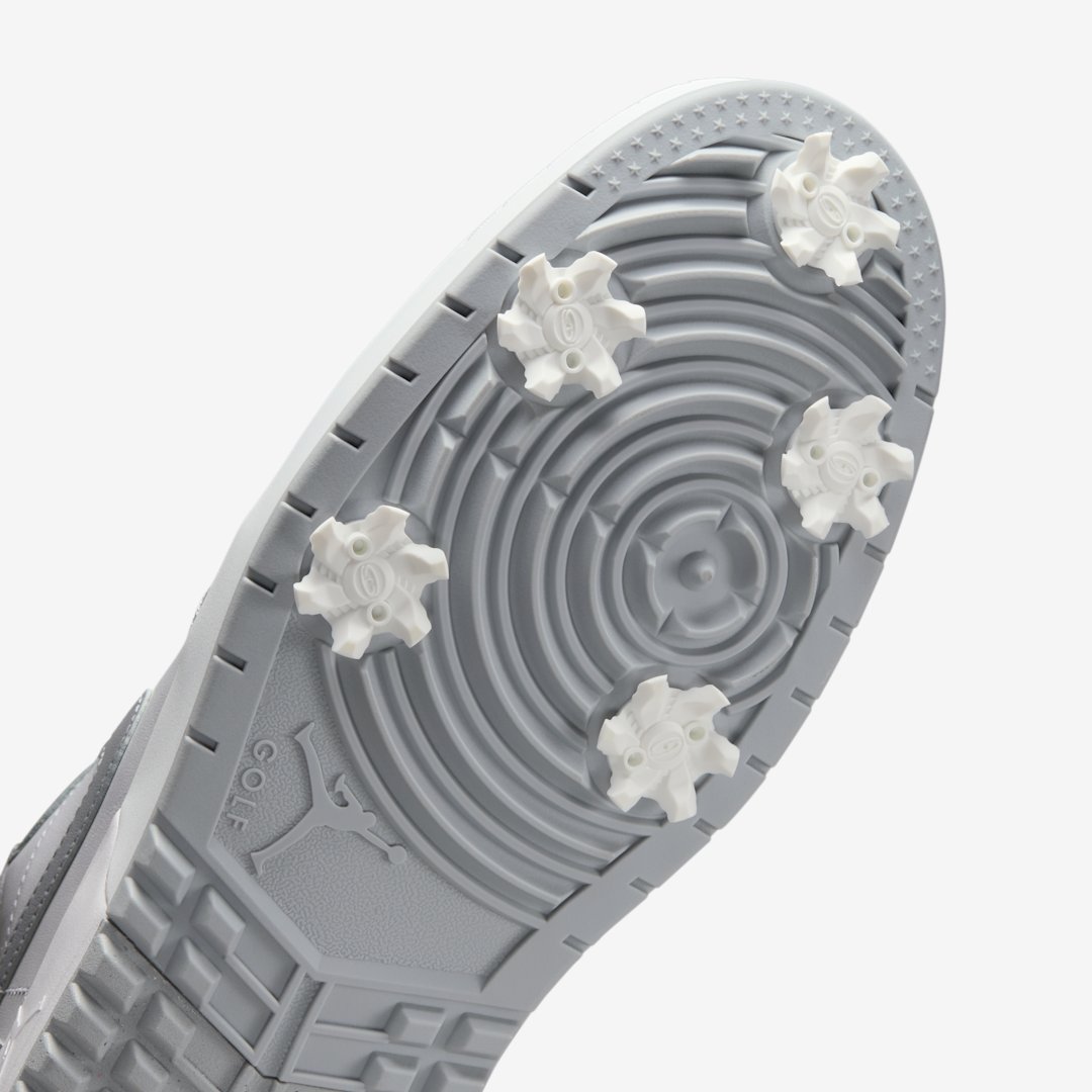 J23app's tweet photo. RESTOCK: Jordan 1 Low Golf "Wolf Grey" with removable spikes on @nikestore

Link -> https://t.co/WdHvfDhwf5 https://t.co/8nfyOlWuab