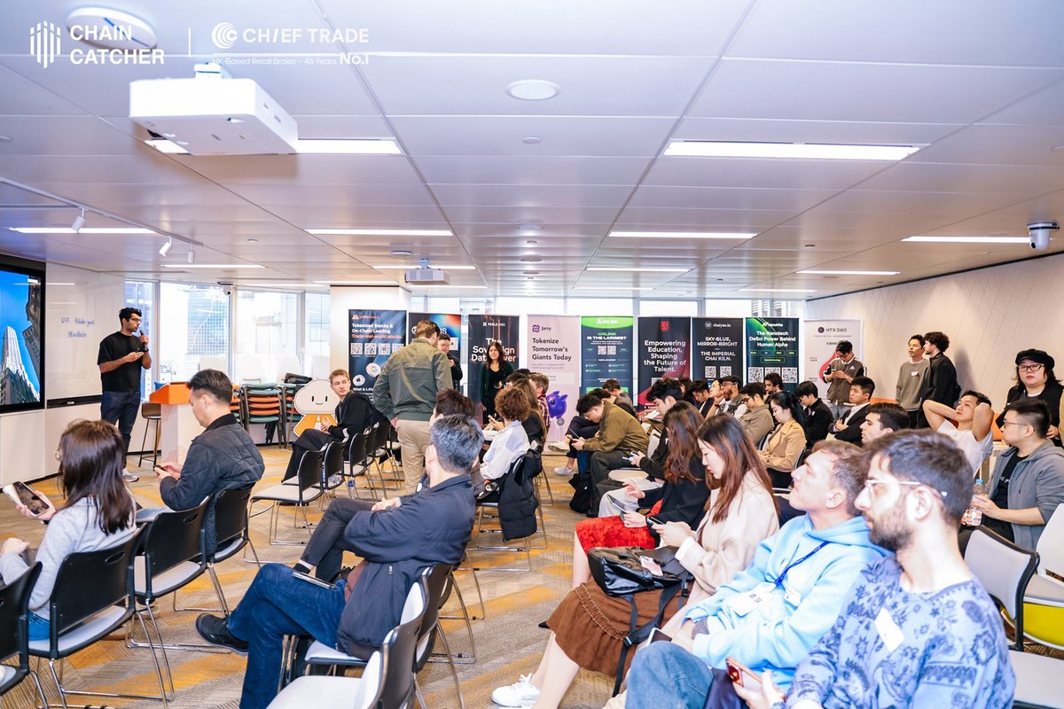 UXLINKJP's tweet photo. 🔥 Build and Scale in 2026｜Event Recap（香港）

Consensus HK期間中、香港で開催された
「Build and Scale in 2026」が終了。

ChainCatcher × RootData × Alibaba Cloud 主催のもと、
 2026年に向けたWeb3の成長戦略・スケールの実例が共有されました。

会場では、UXLINKもSupport Partnerとして公式ブース展示を実施。

54M+ユーザー、500+パートナー規模の
AI × Web3ソーシャルインフラとしての取り組みを紹介しました。

#BuildAndScale #ConsensusHK #Web3 #UXLINK