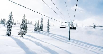 FeorenzoLisa's tweet photo. Travel ins Hollard Ins Co., denied claim from falling into half pipe because definition of ski run is "𝑜𝑛-𝑝𝑖𝑠𝑡𝑒 ...𝑜𝑛 𝑔𝑟𝑜𝑜𝑚𝑒𝑑 𝑟𝑢𝑛𝑠 𝑝𝑎𝑡𝑟𝑜𝑙𝑙𝑒𝑑 𝑜𝑟 𝑚𝑜𝑛𝑖𝑡𝑜𝑟𝑒𝑑" https://t.co/YPKCt52xcC