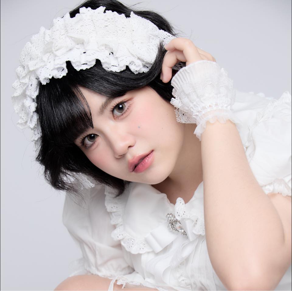 OTAStory's tweet image. 🩸ขอรับบริจาคเลือดกรุ๊ป A 🙏
สำหรับการผ่าตัดใหญ่ของคุณแม่รตาค่ะ

สวัสดีค่ะ รตานะคะ วันนี้รตามีเรื่องอยากประชาสัมพันธ์ขอความช่วยเหลือจากทุกคนค่ะ

เนื่องด้วยคุณแม่ของรตากำลังจะมีการผ่าตัดใหญ่ กำลังต้องการรับบริจาคเลือด หากท่านใดที่มีเลือดกรุ๊ป A…